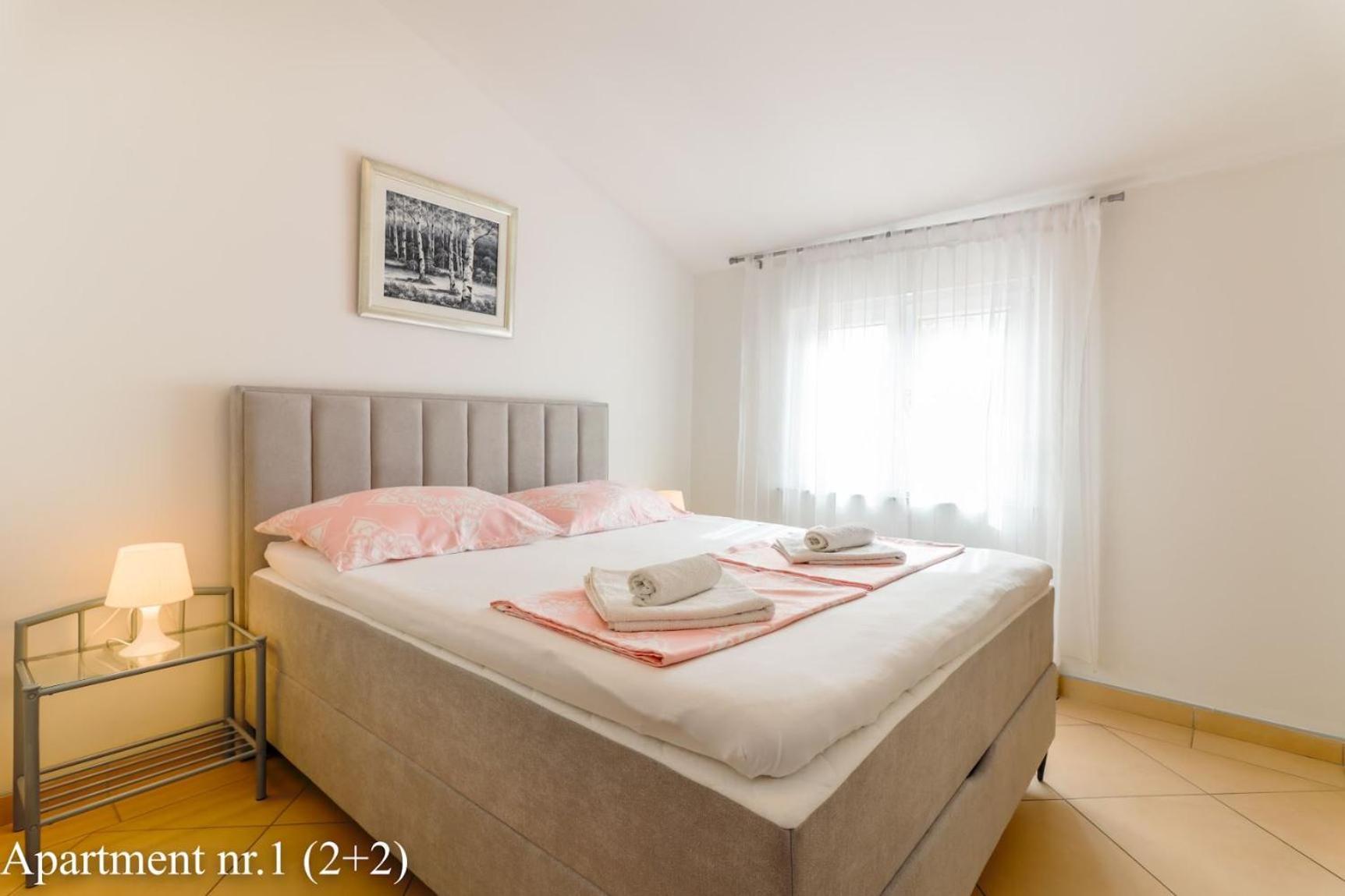 Apartments Juric Vrsar Exterior foto